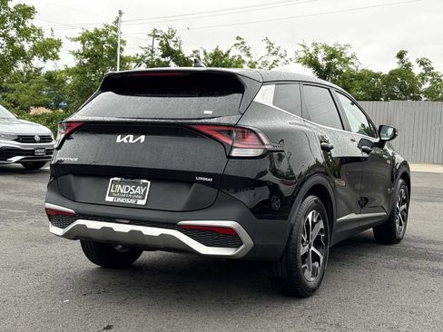 Used 2023 Kia Sportage EX FWD image 3