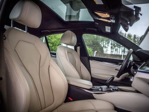 Used 2018 BMW 540i image 55