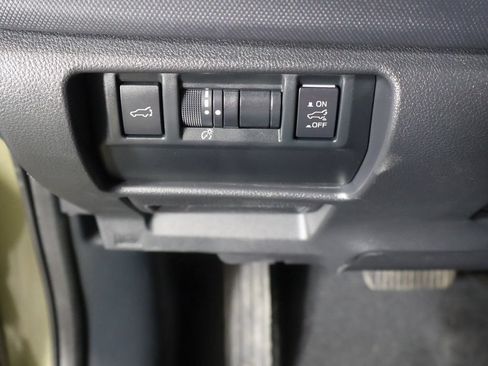 Used 2025 Subaru Forester Premium AWD/4WD image 33