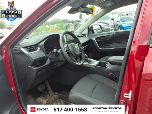 Used 2025 Toyota RAV4 LE AWD/4WD image 13