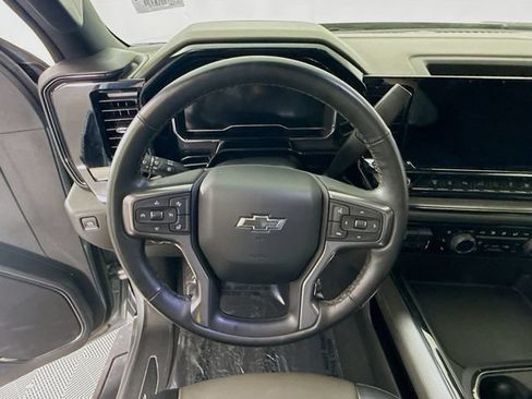 Used 2024 Chevrolet Silverado 2500 ZR2 AWD/4WD image 12