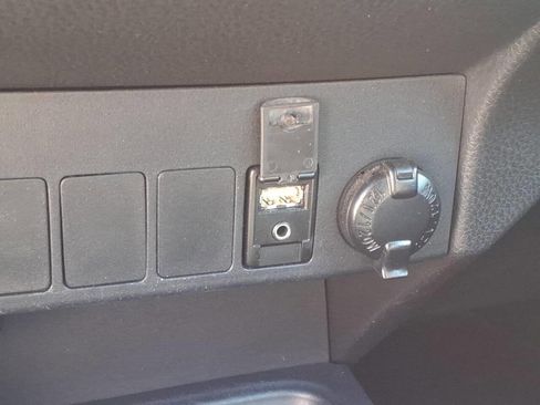 Used 2016 Toyota RAV4 XLE w/ Convenience Package AWD/4WD image 24