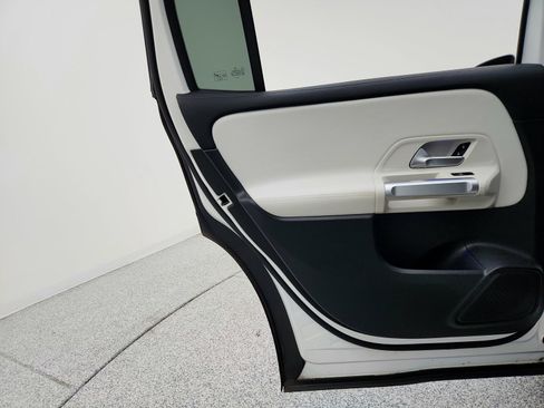 Certified 2023 Mercedes-Benz GLB 250 w/ AMG Line image 23