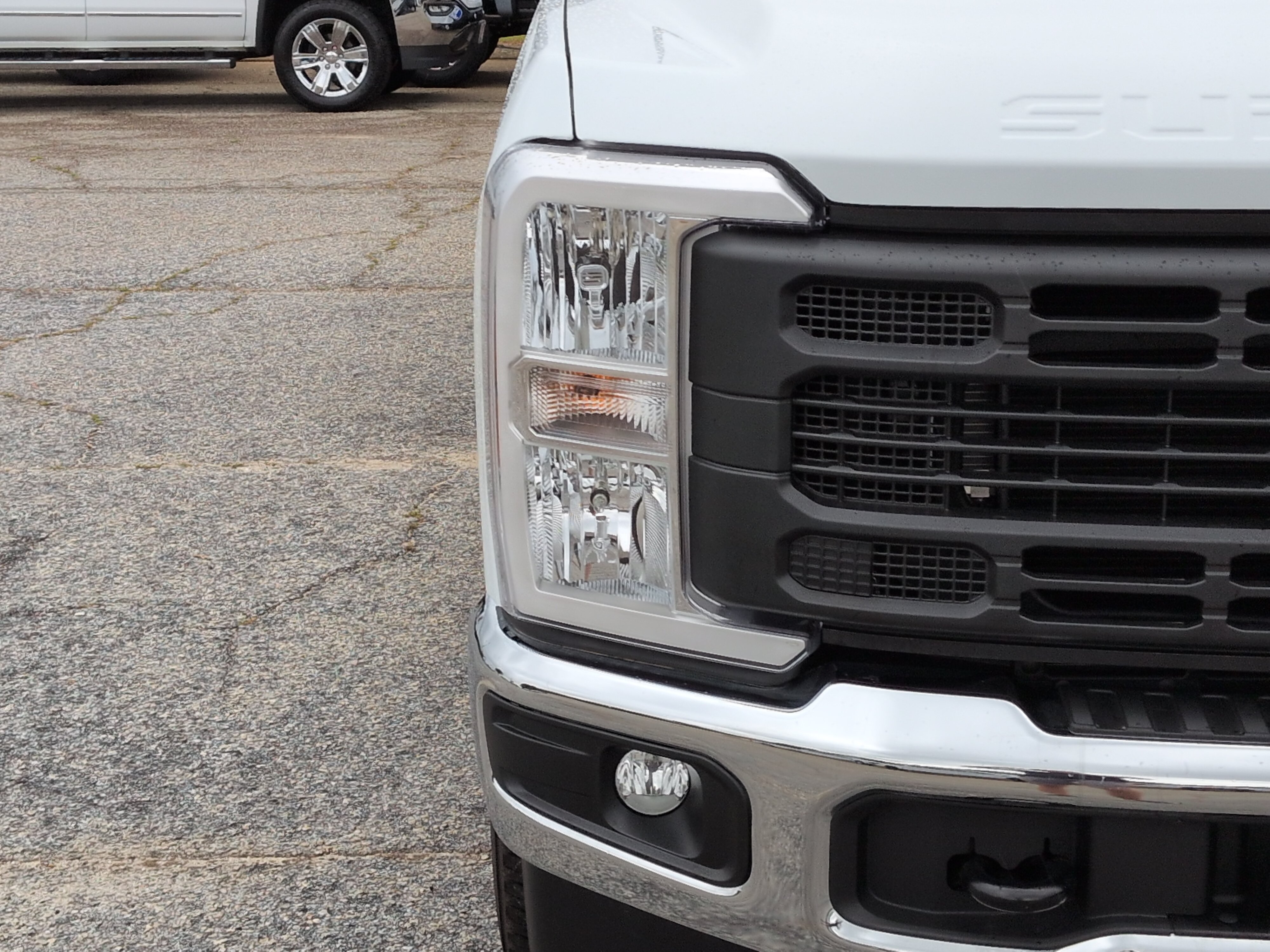 Used 2026 Ford F250 XL w/ FX4 Off-Road Package AWD/4WD image 8