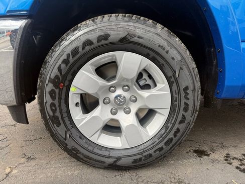 New 2026 RAM 1500 Big Horn AWD/4WD image 9