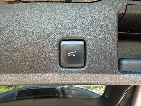 Used 2022 Ford Escape SEL FWD image 30