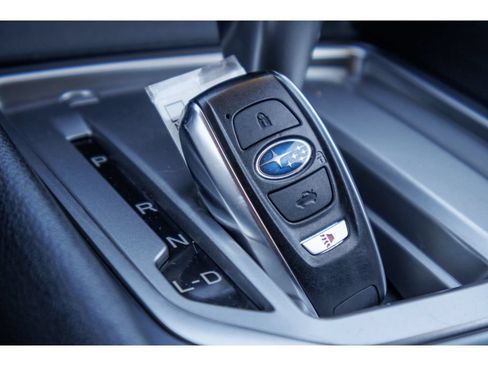 Used 2020 Subaru Forester Premium AWD/4WD image 28