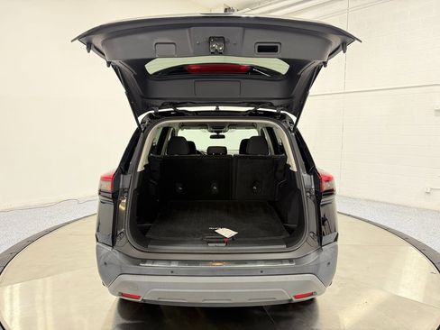 Used 2022 Nissan Rogue SV image 46