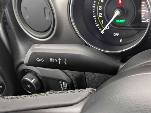 Used 2023 Jeep Wrangler Unlimited image 28