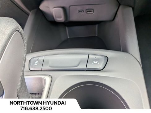 Used 2025 Chevrolet Trax LS FWD image 15