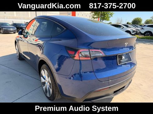 Used 2021 Tesla Model Y Long Range image 2