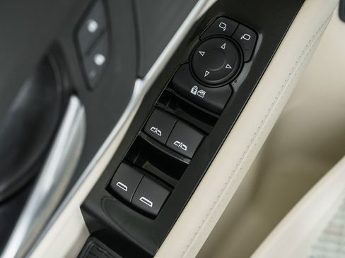 Used 2023 Cadillac CT4 Luxury image 38