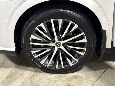 Used 2024 Lexus RX 350 350h Premium Plus image 27