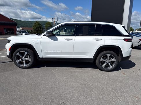 Used 2022 Jeep Grand Cherokee Limited 4xe AWD/4WD image 7
