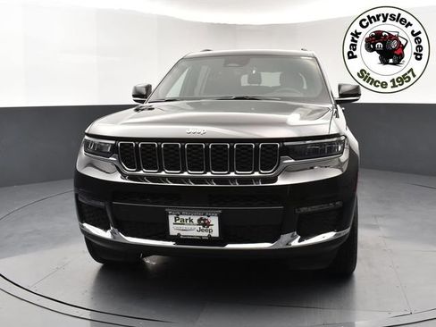 Used 2025 Jeep Grand Cherokee L Limited AWD/4WD image 2