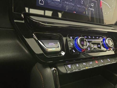 Certified 2025 GMC Sierra 2500 AT4 w/ AT4 Premium Plus Package AWD/4WD image 26