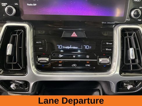 Used 2023 Kia Sorento SX FWD image 18