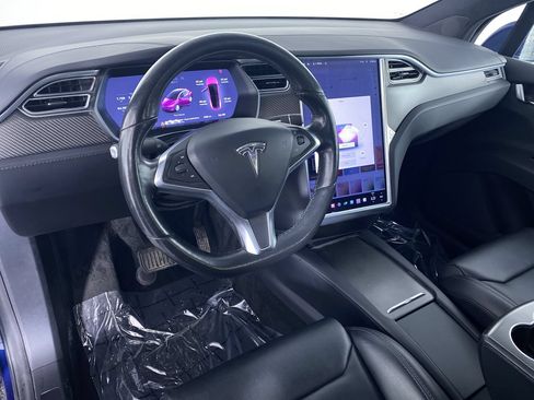 Used 2018 Tesla Model X 75D AWD/4WD image 2