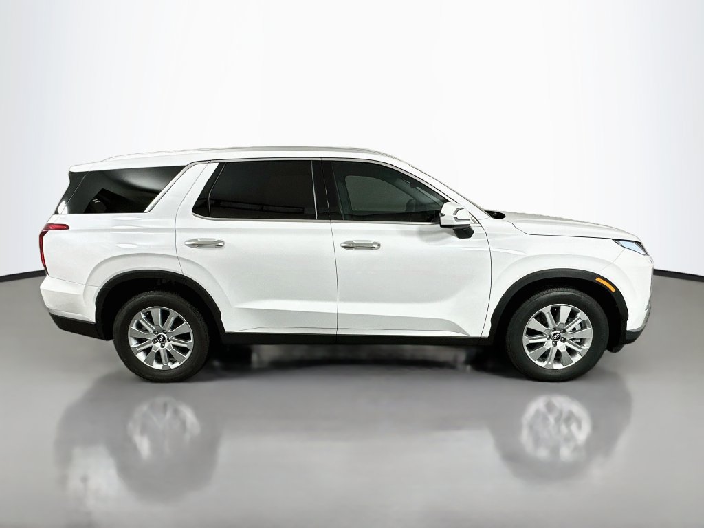 Used 2025 Hyundai Palisade SEL FWD image 4