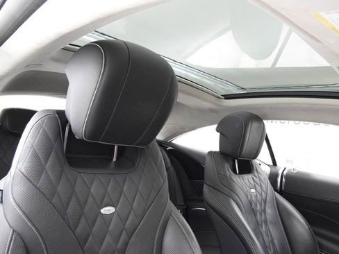 Used 2019 Mercedes-Benz S 560 4MATIC Coupe image 18