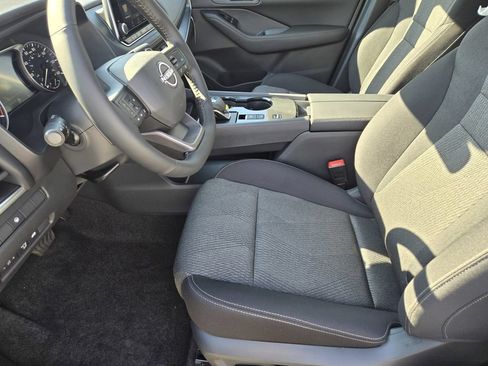 New 2026 Nissan Rogue SV FWD image 11