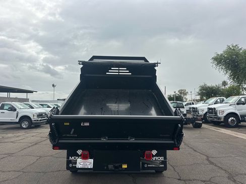 New 2025 Ford F550 4x4 Regular Cab Super Duty image 8