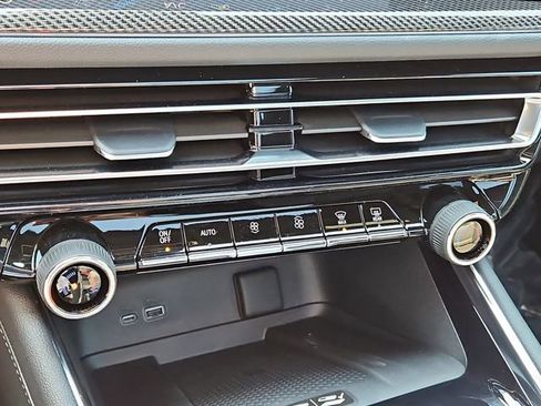 New 2026 Chevrolet Traverse High Country w/ LPO, Floor Liner Package image 51