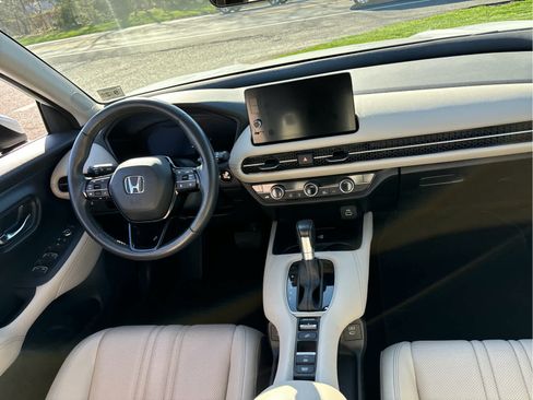 Certified 2024 Honda HR-V EX-L image 24