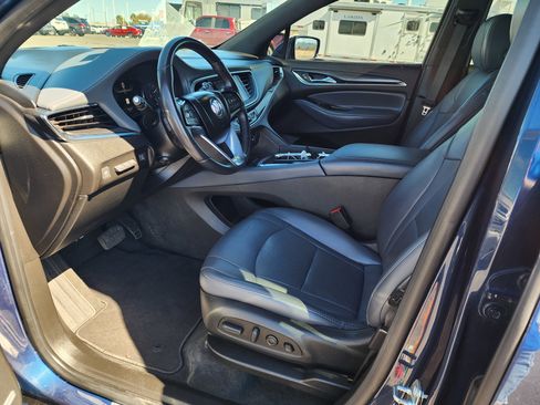 Used 2023 Buick Enclave Premium image 16