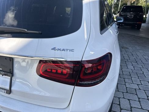 Used 2022 Mercedes-Benz GLC 300 4MATIC w/ Multimedia Package Lite image 39