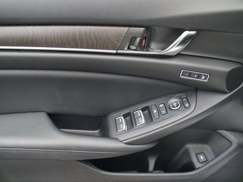 Used 2021 Honda Accord EX-L image 27