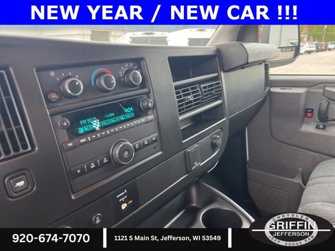 Used 2022 GMC Savana 2500 Work Van w/ Driver Convenience Package image 22
