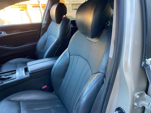 Used 2015 Hyundai Genesis 3.8 image 25
