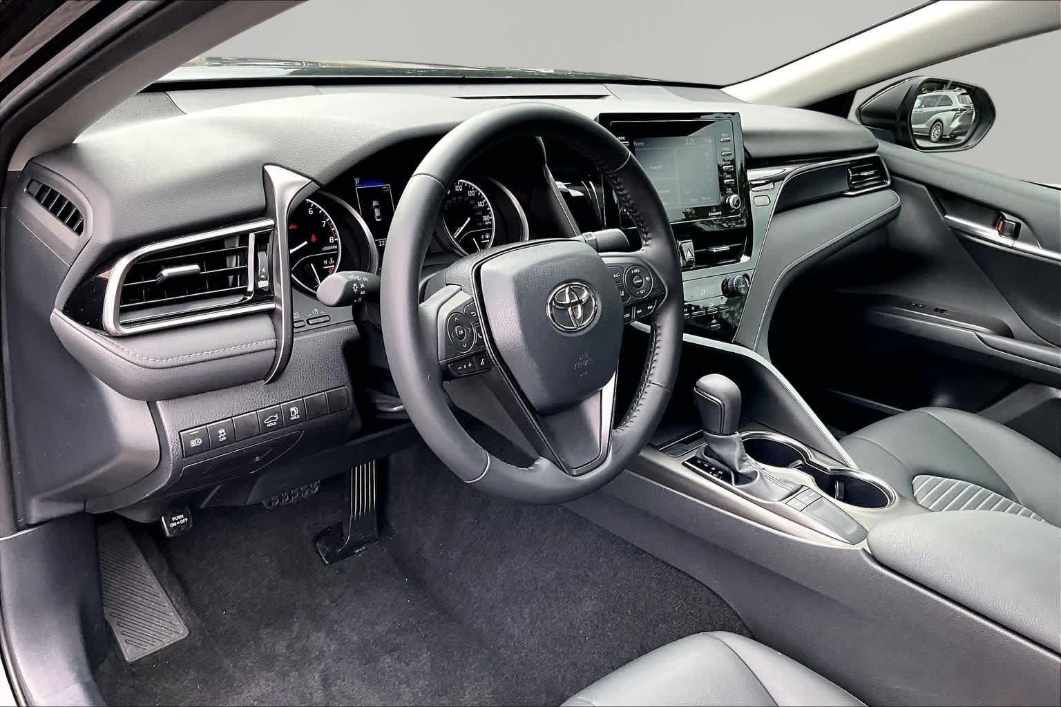 Certified 2024 Toyota Camry SE FWD image 18