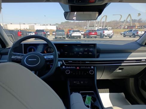 New 2025 Hyundai Sonata SEL image 10