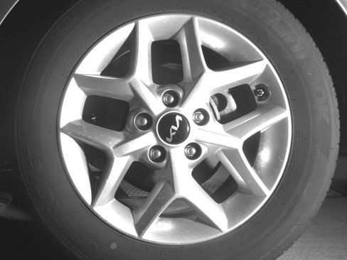 Used 2025 Kia Soul LX w/ LX Technology Package FWD image 14