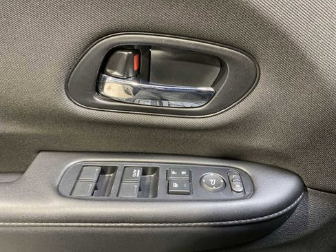 Used 2020 Honda HR-V Sport image 23