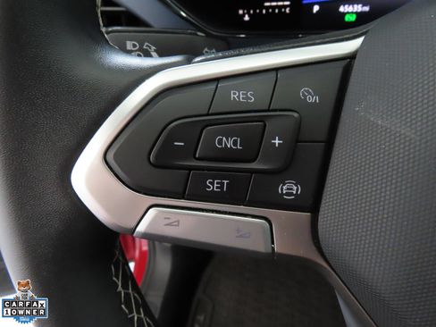 Used 2022 Volkswagen Taos SE FWD image 14