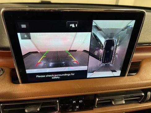 Certified 2021 Lincoln Aviator Reserve w/ Equipment Group 202A AWD/4WD image 12