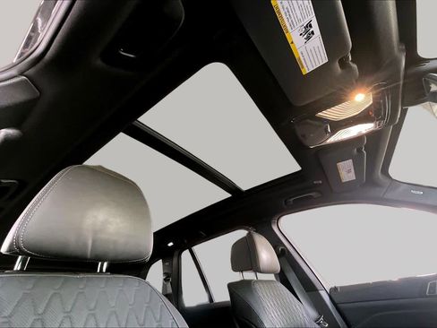 Used 2021 BMW X5 sDrive40i w/ M Sport Package RWD image 13