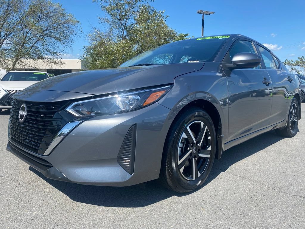 Used 2025 Nissan Sentra SV w/ All-Weather Package FWD image 3
