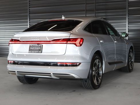 Used 2022 Audi e-tron Premium image 11