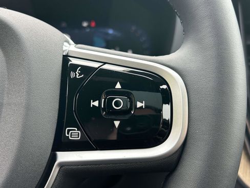 New 2026 Volvo XC60 B5 Plus w/ Protection Package Premier image 23