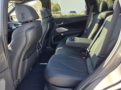 Used 2025 Acura RDX A-Spec image 11