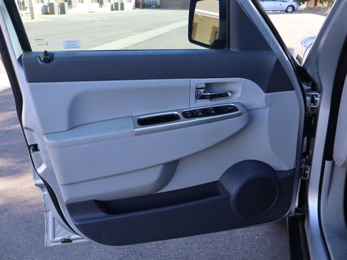 Used 2008 Jeep Liberty Limited image 23