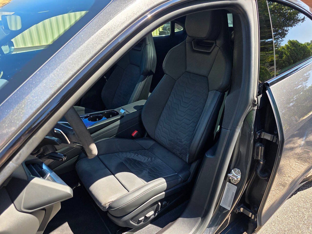 Used 2022 Audi e-tron GT Premium Plus AWD/4WD image 14
