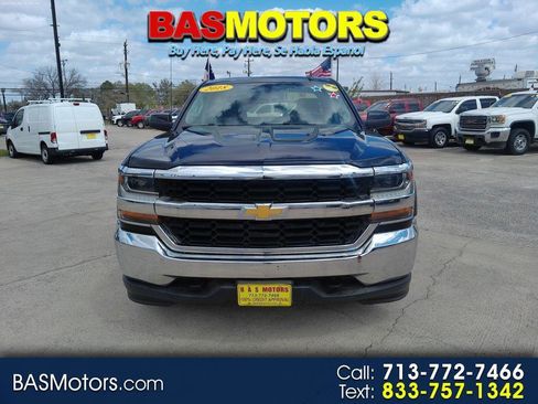 Used 2018 Chevrolet Silverado 1500 LT w/ Trailering Package image 1