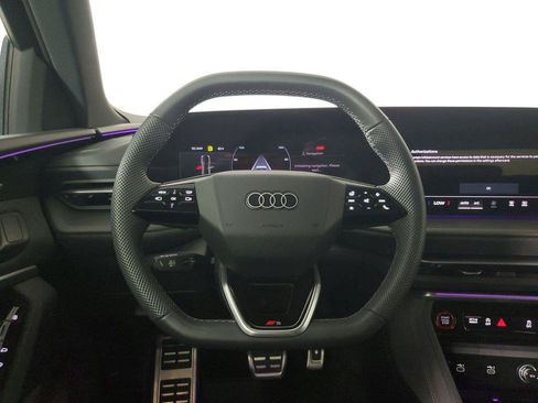 Used 2025 Audi SQ5 Premium Plus w/ Premium Plus Package AWD/4WD image 16