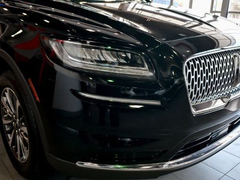 Used 2021 Lincoln Nautilus Reserve FWD image 11