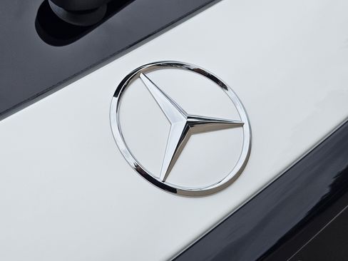 Certified 2026 Mercedes-Benz GLC 300 image 28